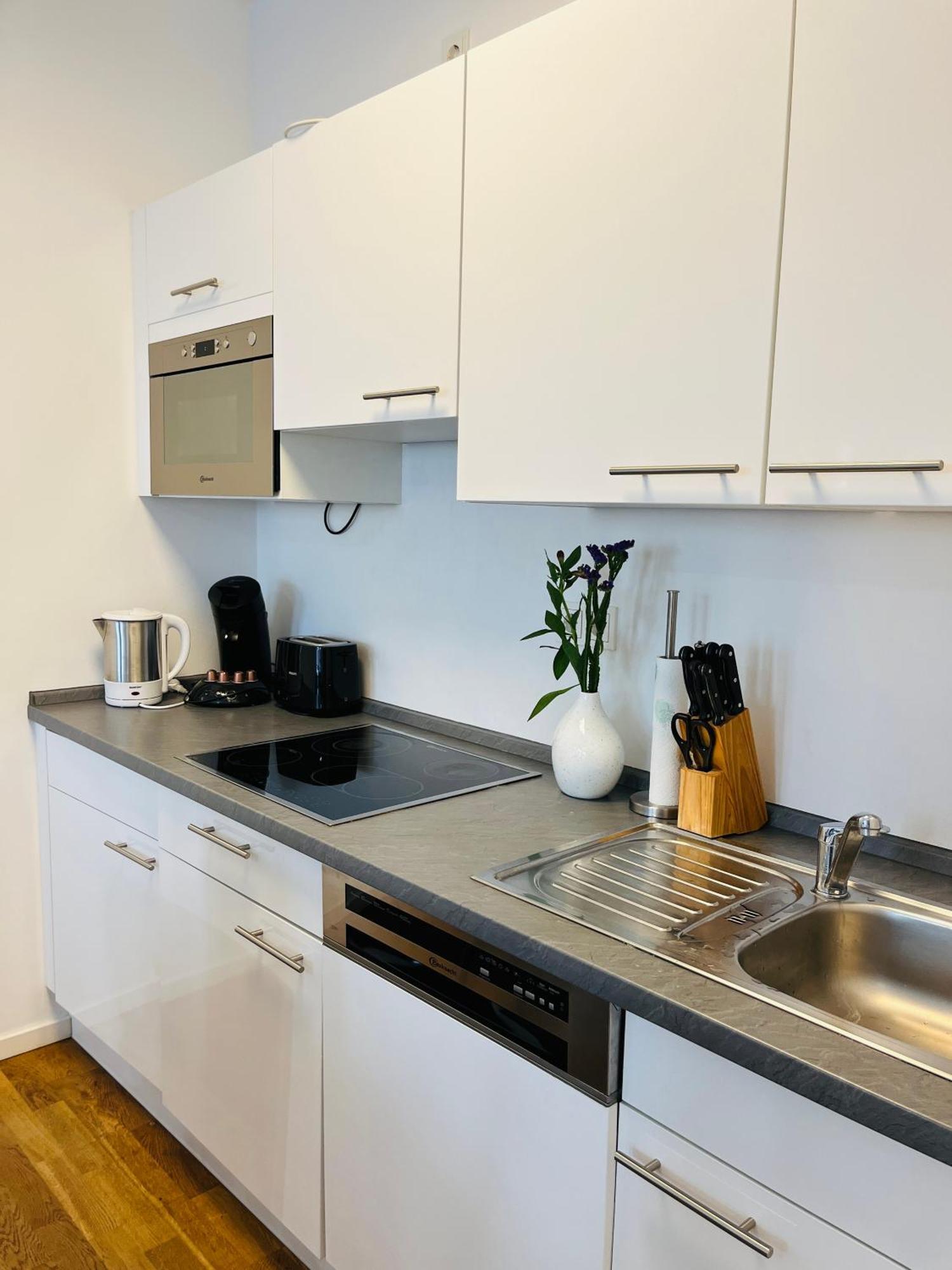 Modern Apartment In Mitte Berlijn Buitenkant foto